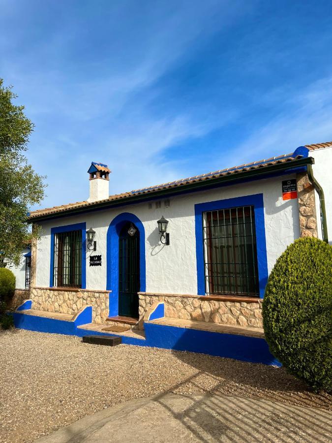 Three-Bedroom House,1499278417:JPEG
